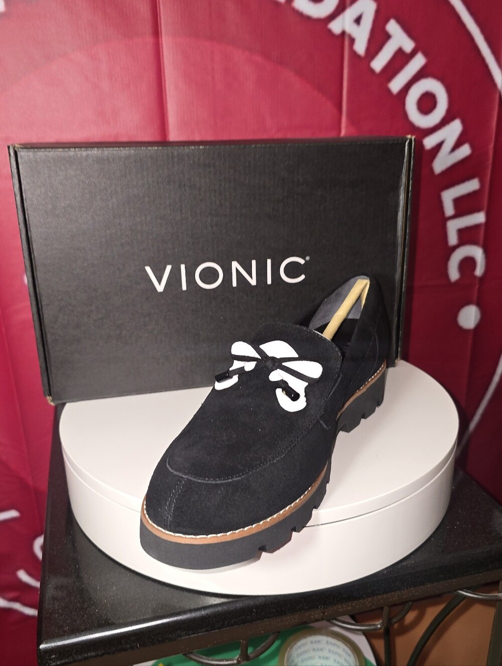 Vionic Women's Black Suede Loafer with Tan  Accent 9.5M
